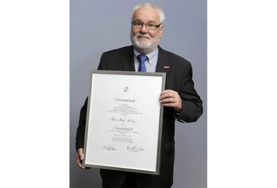 Ehrenmitgliedschaft Rolf Thöne | Die Gebäudedienstleister